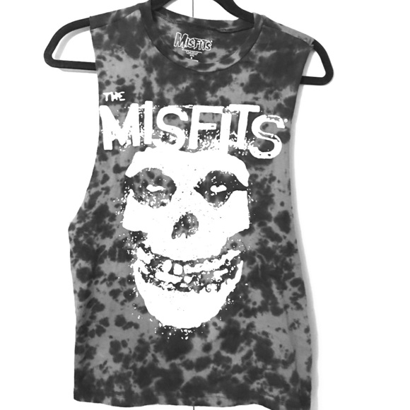 Hot Topic Other - Misfits muscle tee